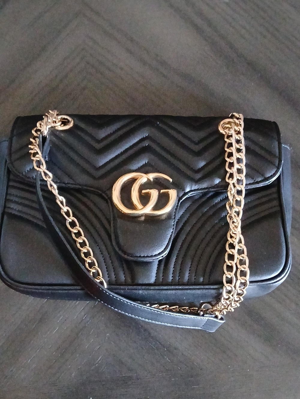 Gucci Black Quilted Shoulder Bag with Gold Double G Chain